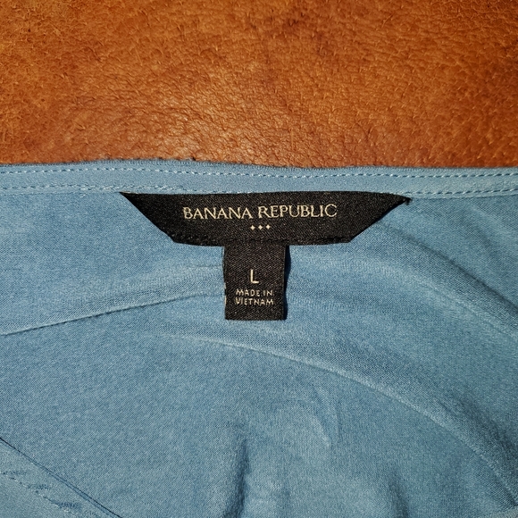 Banana Republic Blouse - Picture 3 of 3